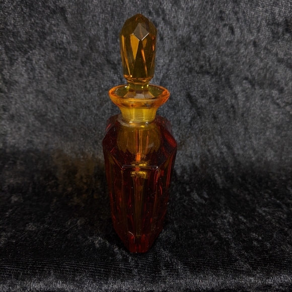 Vintage amber glass Perfume bottle & ground glass stopper - Picture 2 of 6